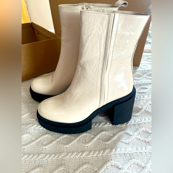 Steve Madden Chunky Bone Color Ankle Boots with Zipper patent Leather Size 9 - Picture 1 of 13